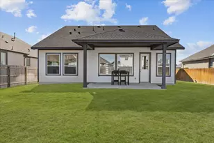 908 Knowles Dr, Hutto, TX 78634 - Photo 24