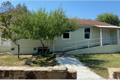 823 Monterrey Street, Lockhart, TX 78644 - Photo 4