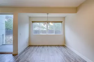 604 N Bluff Dr, Austin, TX 78745 - Photo 10