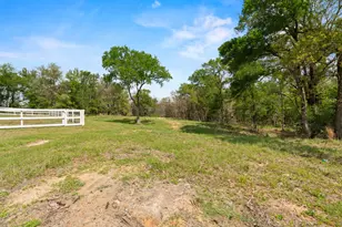 1680 Co Rd 302, Rockdale, TX 76567 - Photo 32