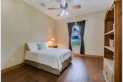 409 Venture Boulevard S, Point Venture, TX 78645 - Photo 18