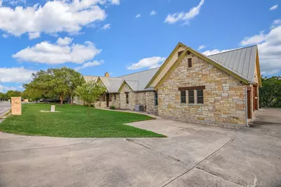 409 Venture Boulevard S, Point Venture, TX 78645 - Photo 30