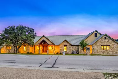 409 Venture Boulevard S, Point Venture, TX 78645 - Photo 2