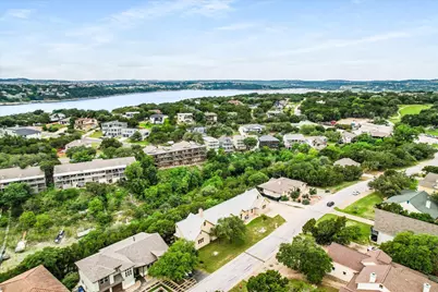 409 Venture Boulevard S, Point Venture, TX 78645 - Photo 34