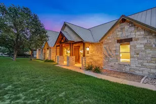 409 Venture Blvd S, Point Venture, TX 78645 - Photo 4