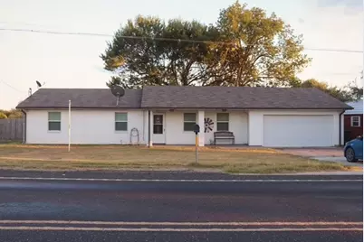 913 7th Street, Lexington, TX 78947 - Photo 2