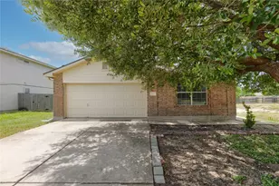 211 Phillips St, Hutto, TX 78634 - Photo 14