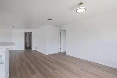 211 Phillips Street, Hutto, TX 78634 - Photo 2