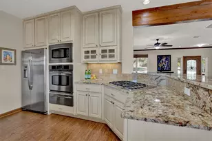 5300 Lookout Ridge Dr, Marble Falls, TX 78654 - Photo 24