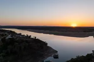 5300 Lookout Ridge Dr, Marble Falls, TX 78654 - Photo 10