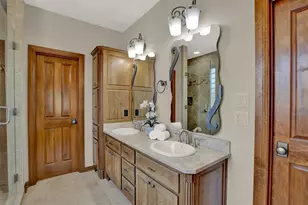 5300 Lookout Ridge Dr, Marble Falls, TX 78654 - Photo 12