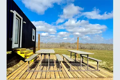 1118 County Road 447, Waelder, TX 78959 - Photo 28