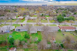1910 S 13th St, Temple, TX 76504 - Photo 34