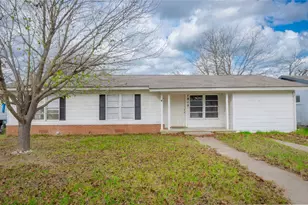 1910 S 13th St, Temple, TX 76504 - Photo 1