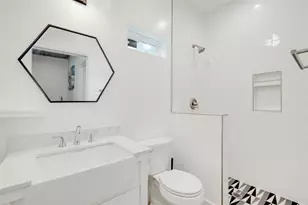 2801 Cedarview Dr, Austin, TX 78704 - Photo 8