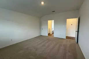 290 Gresham, Kyle, TX 78640 - Photo 22