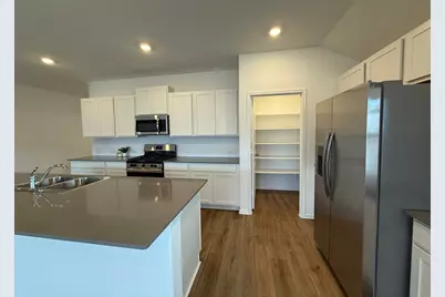290 Gresham, Kyle, TX 78640 - Photo 12
