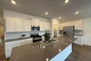 290 Gresham, Kyle, TX 78640 - Photo 10