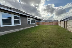 290 Gresham, Kyle, TX 78640 - Photo 36