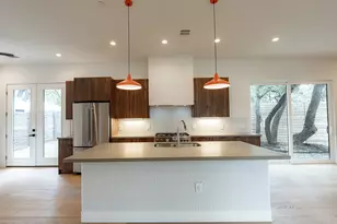 1301 Minnie Dr, Austin, TX 78732 - Photo 8
