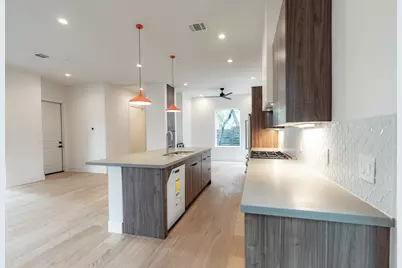 1301 Minnie Drive, Austin, TX 78732 - Photo 10