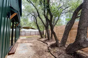 1301 Minnie Dr, Austin, TX 78732 - Photo 22