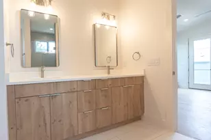 1301 Minnie Dr, Austin, TX 78732 - Photo 20