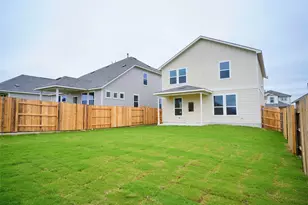 384 Papaya Dr, Buda, TX 78610 - Photo 14