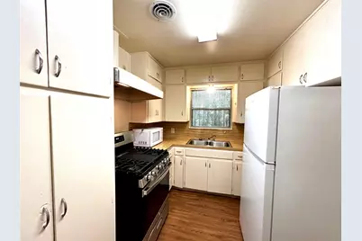 607 Bellevue Place #A, Austin, TX 78705 - Photo 6