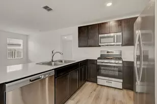 420 Halfmoon Dr, Lockhart, TX 78644 - Photo 4