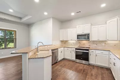 129 Hi Valley #B, Horseshoe Bay, TX 78657 - Photo 4