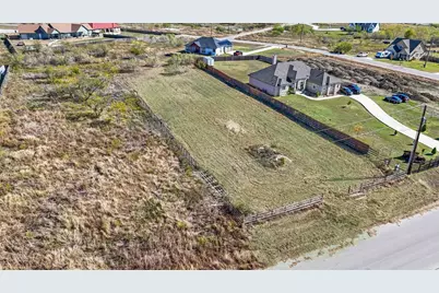 154 Burrobrush Street, Niederwald, TX 78640 - Photo 2