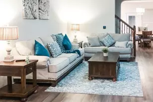 803 Sandhill Dr, Austin, TX 78748 - Photo 2