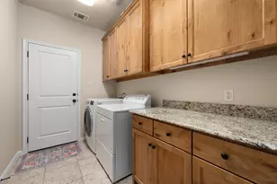 216 Independence Dr, Georgetown, TX 78633 - Photo 24