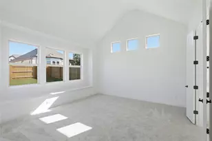 619 Breeze Hollow Ln, Georgetown, TX 78628 - Photo 12