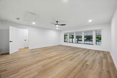 1706 Davis Street, Taylor, TX 76574 - Photo 10