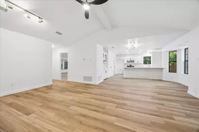 1706 Davis Street, Taylor, TX 76574 - Photo 4
