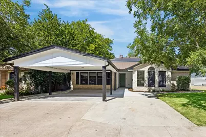 1706 Davis Street, Taylor, TX 76574 - Photo 2
