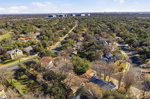 13016 Moorcroft Ln, Austin, TX 78729 - Photo 32