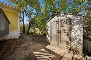 13016 Moorcroft Ln, Austin, TX 78729 - Photo 26