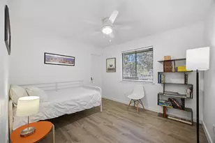 13016 Moorcroft Ln, Austin, TX 78729 - Photo 14