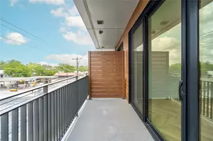2209 S 1st St, Austin, TX 78704 - Photo 18