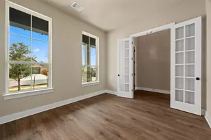 305 Gary Wayne Dr, Liberty Hill, TX 78642 - Photo 16