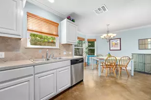 4413 Barrow Ave, Austin, TX 78751 - Photo 8