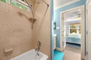 4413 Barrow Ave, Austin, TX 78751 - Photo 16