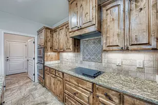 213 Western Sky Trail, Jarrell, TX 76537 - Photo 2