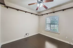 213 Western Sky Trail, Jarrell, TX 76537 - Photo 20