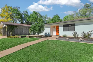 1601 E 19th St, Georgetown, TX 78626 - Photo 2