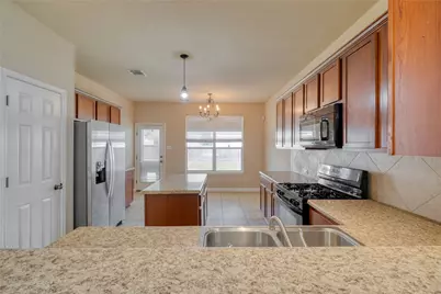 194 Cold Springs Spring, Buda, TX 78610 - Photo 6