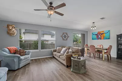 1814 Rosenborough Lane N, Round Rock, TX 78665 - Photo 2